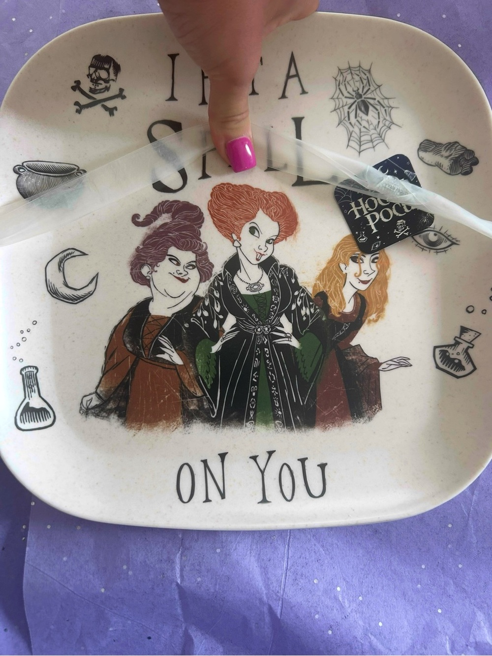 Hocus Pocus Decorative plates set of 4 & Mini Oven Mittens in (3rd photo)